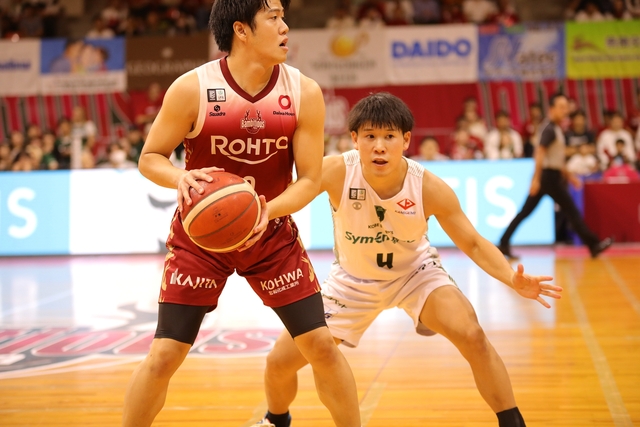 2025/10/12 対神戸ストークス戦 #0 小林遥太 - 3